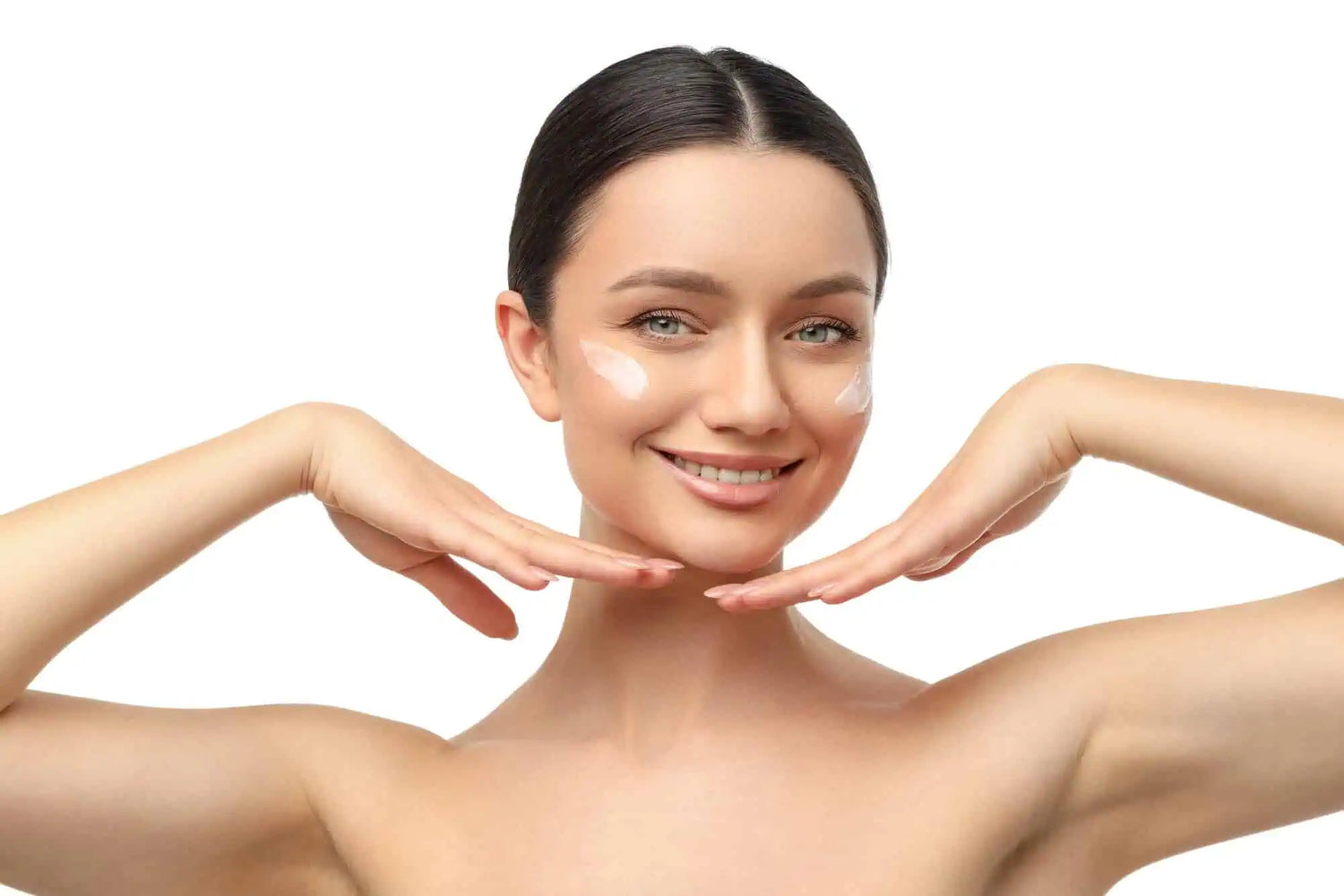 Summer vs. Winter Skin: Your Ultimate Seasonal Skincare Guide